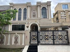 10 Marla luxury House Available For Sale In Paragon City Lahore