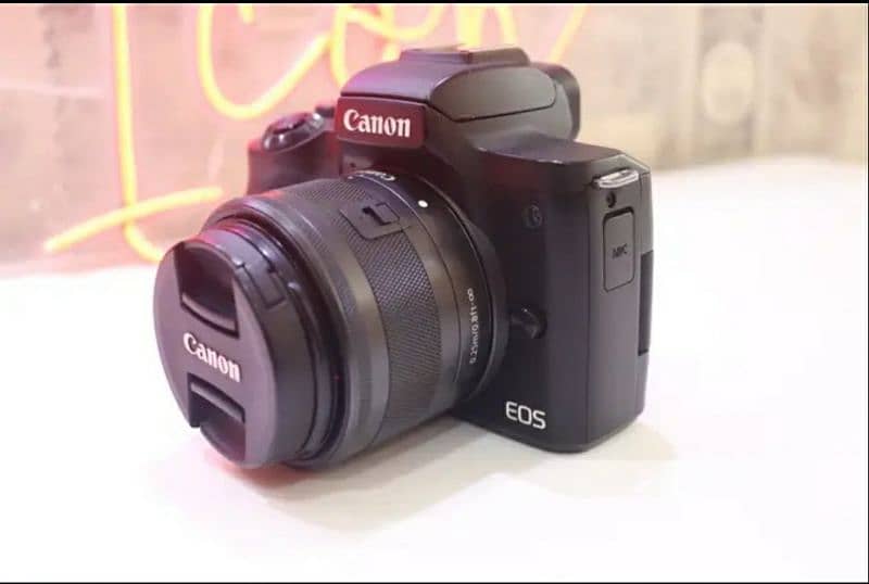 Canon Eos M50 mark ii with 15-45mm lens 1