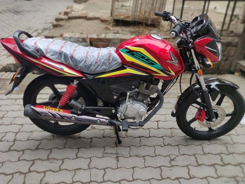 Honda CB 125f 2024 model 0