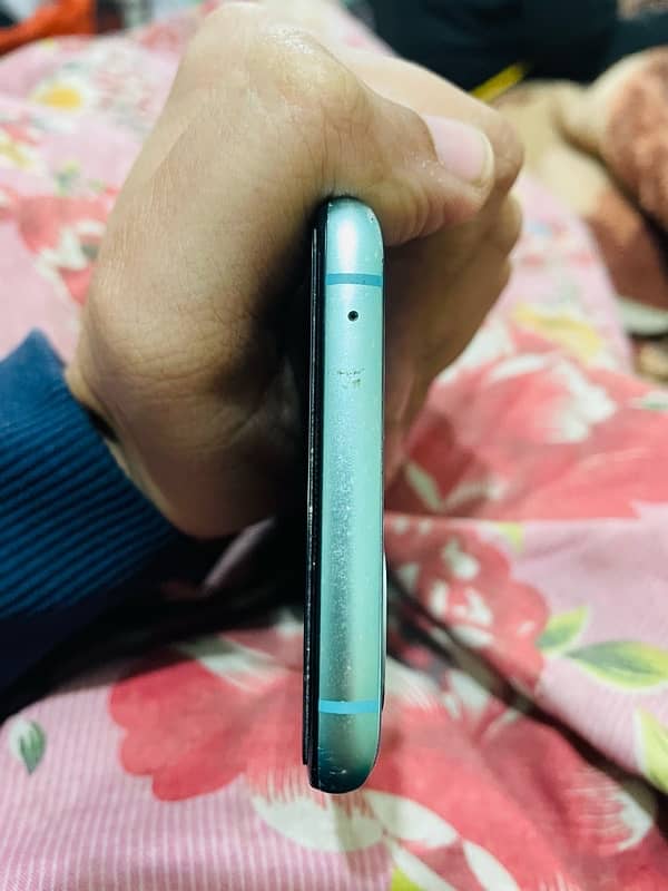 oneplus 8t single line in screen and back damage 5