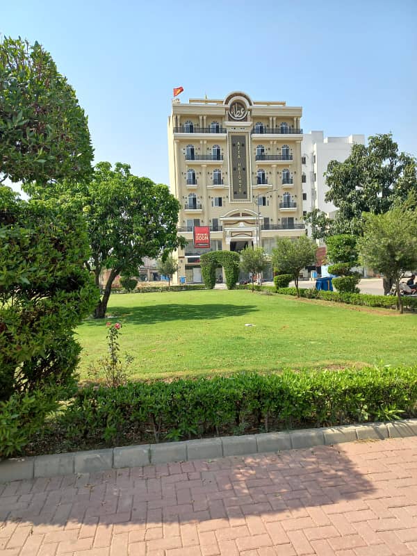 1 BED APARTMENT FOR RENT IN ATTA HEIGHTS  DREAM GARDENS  PHASE 1 , LAHORE. 1