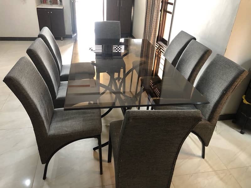 8 seater Dining table for sale 2