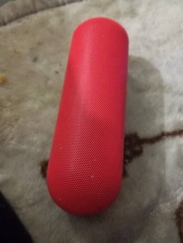 Beat pill +  Bluetooth Speaker 0