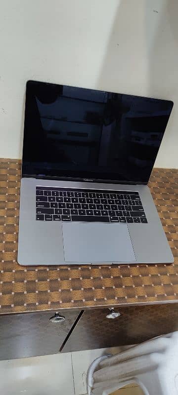 Apple Macbook Pro Late 2019