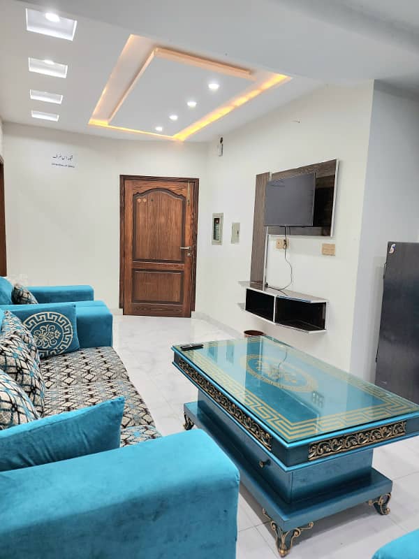 Luxury Furnished Flat Available on Daily Basis Rent 4