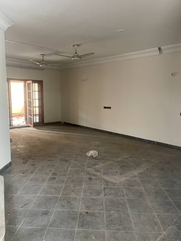 1 kanal Independent Corporate Office Available For Rent At Gulberg 3 1