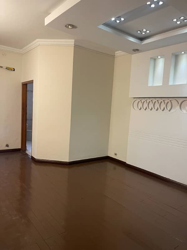 1 kanal Independent Corporate Office Available For Rent At Gulberg 3 4