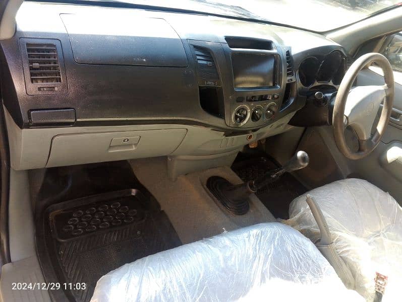 Toyota Hilux 2012 single cabin 6