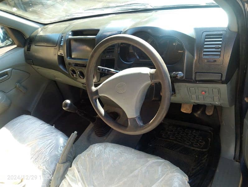 Toyota Hilux 2012 single cabin 7