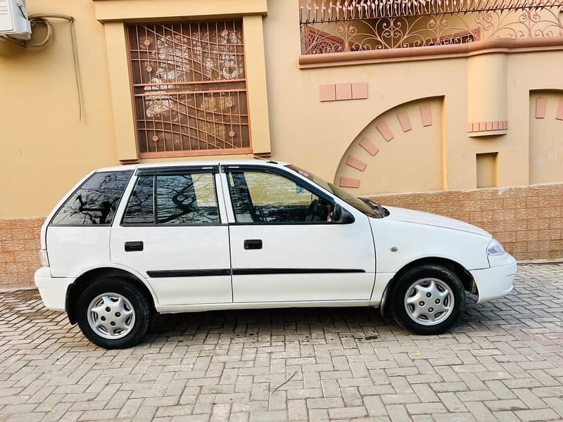 Suzuki Cultus 2012 2