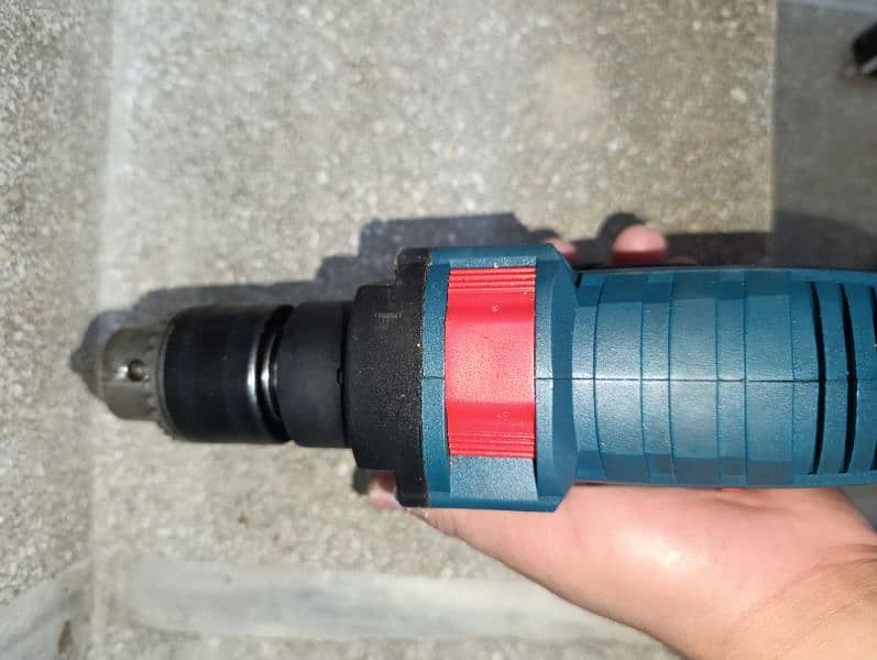 Bosch GB016 Drill Machine | 13mm Chuck 3