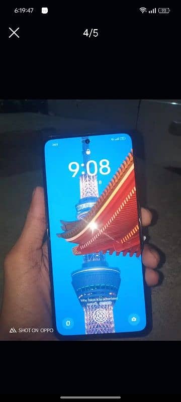 realme 12 4