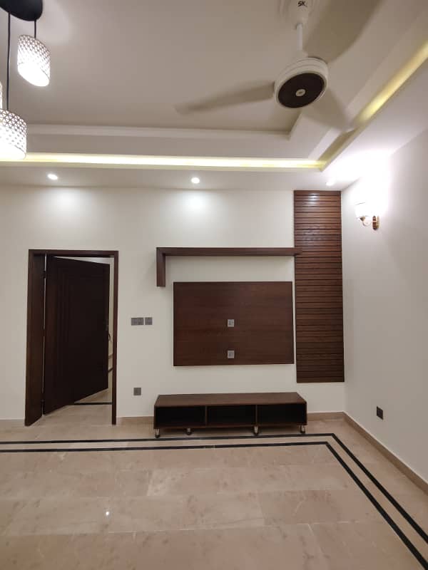 6 Marla Independent House For Rent In Dream Gardens Lahore 0