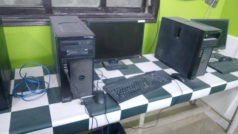 Best deal.  Excellent condition PC Used computer for sale" 0