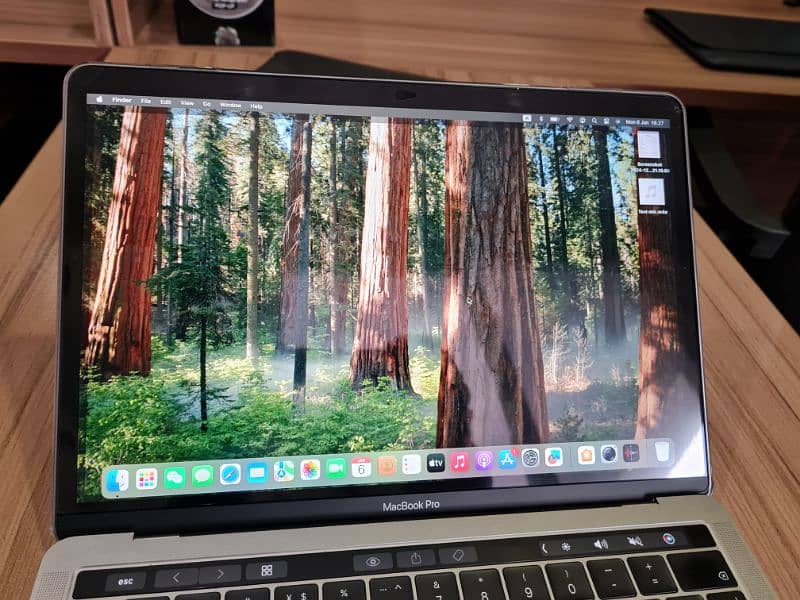 MacBook Pro 13-inch (2019) | Excellent Condition | Original Acces. 17