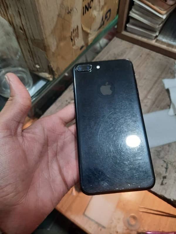 i phone 7plus 128gb pta 03196789322 whatsaap 8