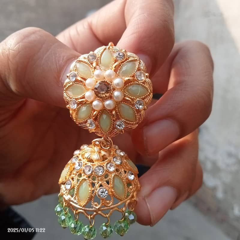 NEW STYLE EARINGS / FOR SALE 3