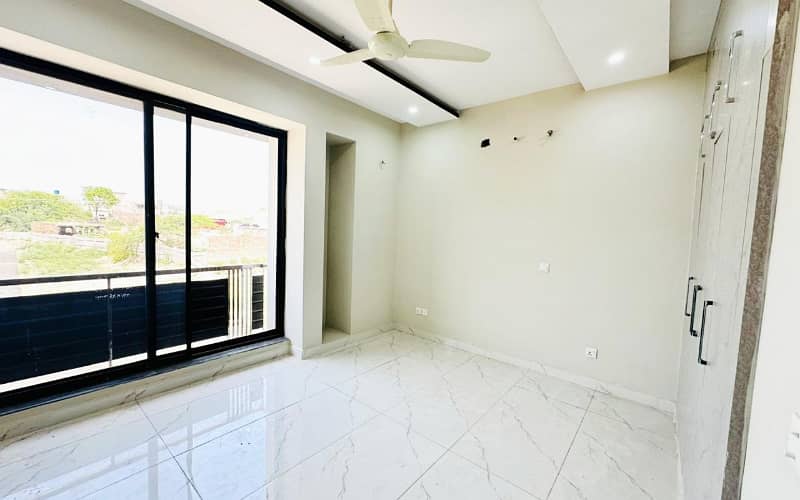 5 Marla Luxury Modern House Available For Sale In Paragon City Lahore 12