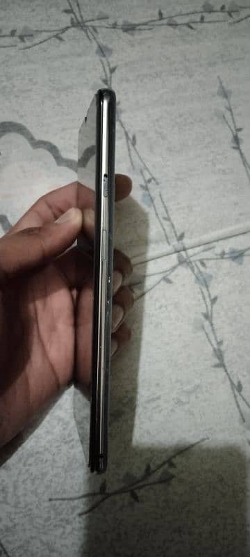 one plus 7t back broken all ok best processor 2