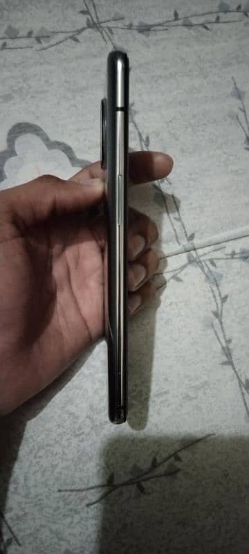 one plus 7t back broken all ok best processor 3