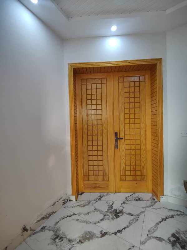 8 Marla Upper Portion Available For Rent In Dream Gardens lahore 1