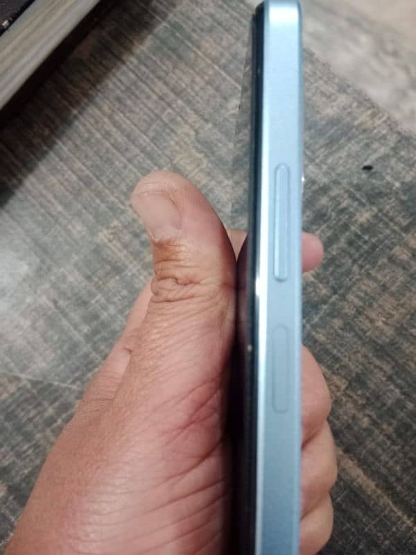 Oppo A18 4 / 64 8