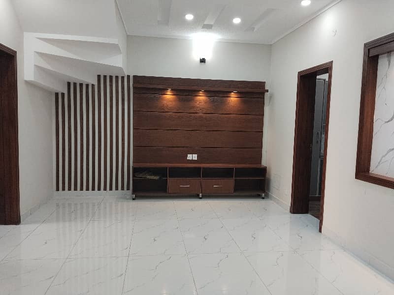 10 Marla Brand New House For Sale 5 Bedroom Attach Bathroom 2 Kitchen 1 DRAWING Room 1 Service Quarter 2 Car Space And Construction And Builders Mian Associates 11