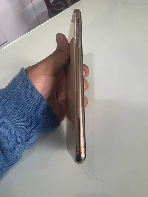 iphone xsmax 256gb pta approved 3