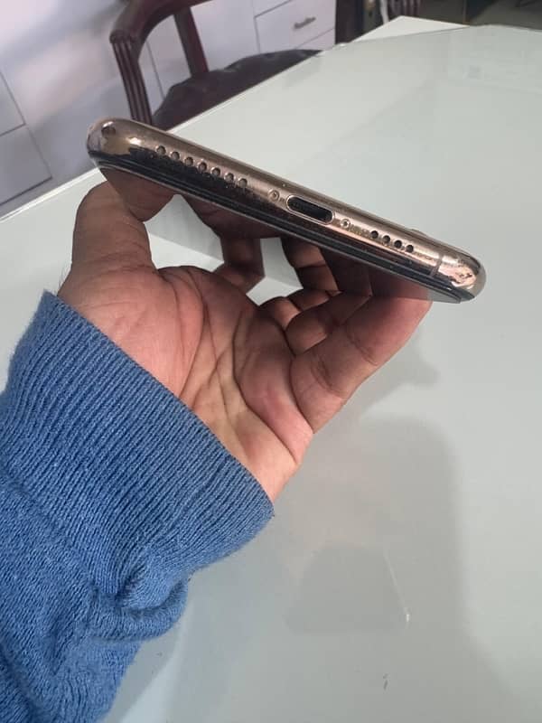 iphone xsmax 256gb pta approved 2