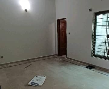 3200 Square Feet House For rent In G-15 11