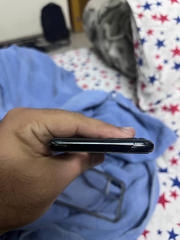 iPhone 11 Pro 256GB 4