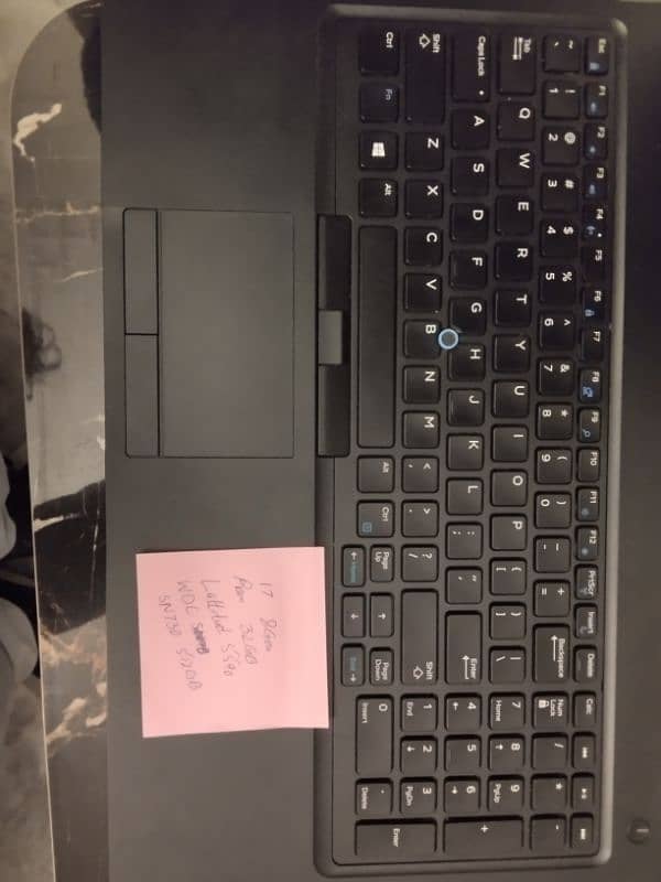 Dell Latitude 5590 2