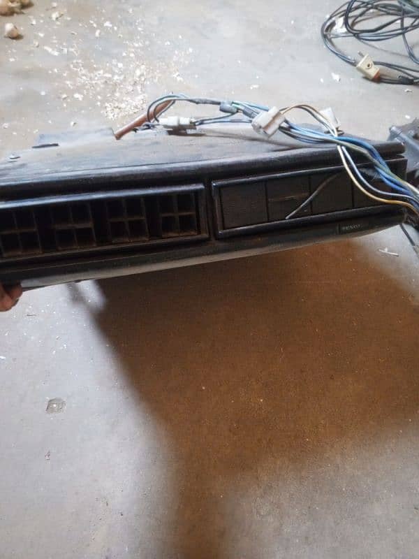 Corolla 80 ac compressor ac box and 1 back light 8