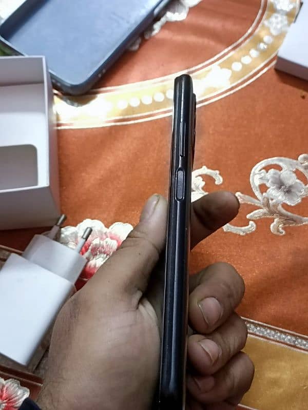 Redmi 9T in great condition with box and charger 4