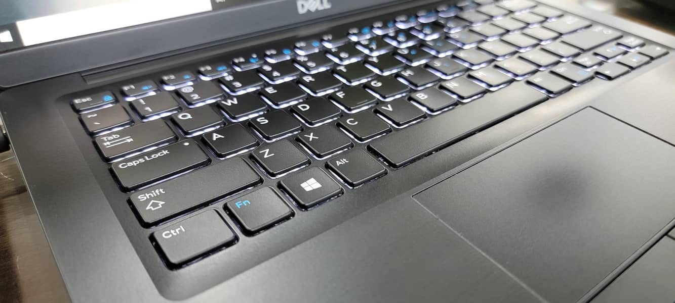 DELL LATITUDE 7390 | CORE I7 | 8 GEN | QUADCORE | SSD | ULTRABOOK 2