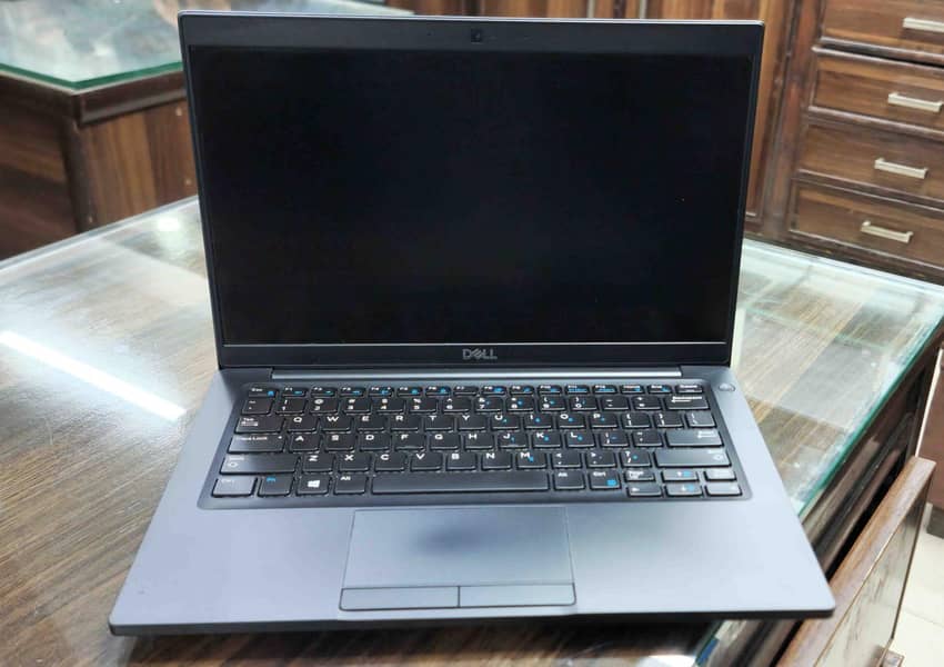 DELL LATITUDE 7390 | CORE I7 | 8 GEN | QUADCORE | SSD | ULTRABOOK 12