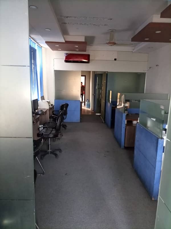 700 Square Feet Furnished Office Available For Rent At Link Main Boulevard Gulberg III 3