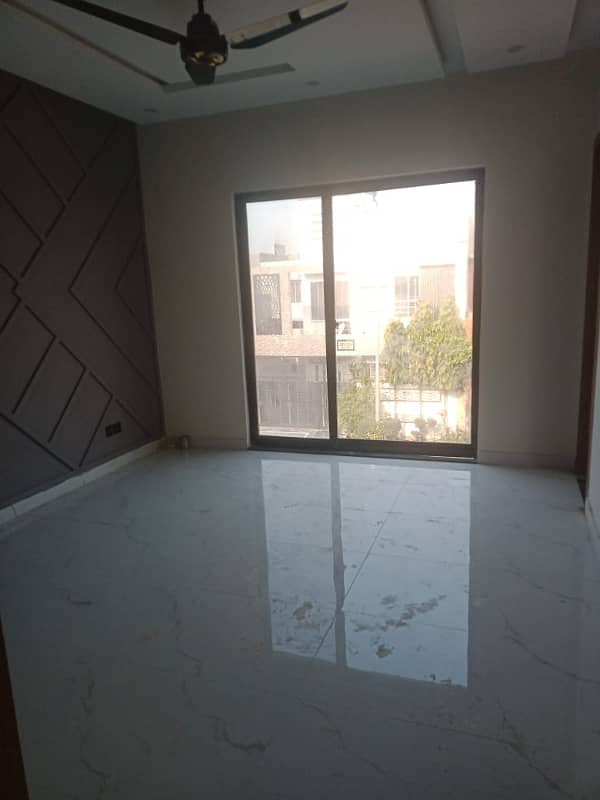 10 Marla House For Sale In Paragon City Lahore 1