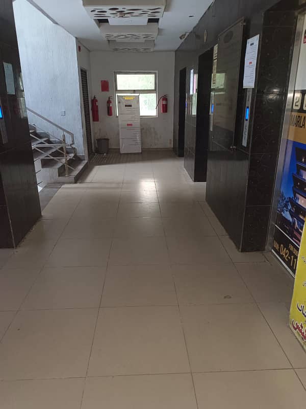 700 Square Feet Office Available For Rent At Main Boulevard Gulberg 5