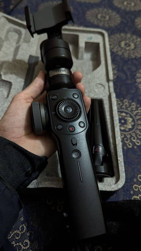 Zhiyun Smooth 4 1