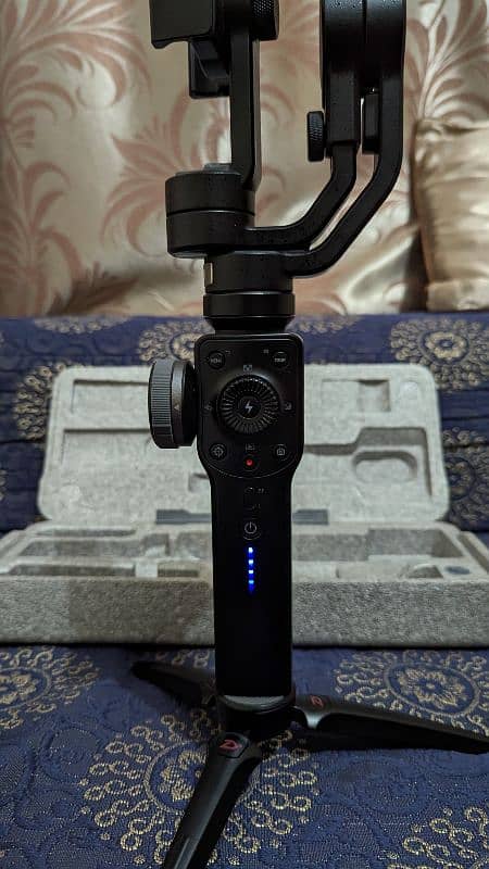 Zhiyun Smooth 4 7