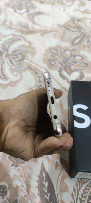 Samsung Galaxy S10 plus for sale 8