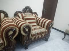 7 seater complete sofa set with 7 Cushions in best new condition