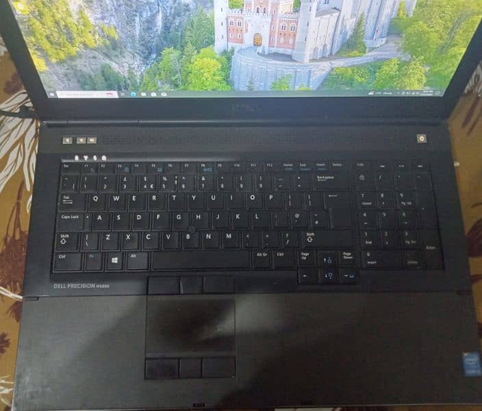 Dell precision M6800 workstation 1