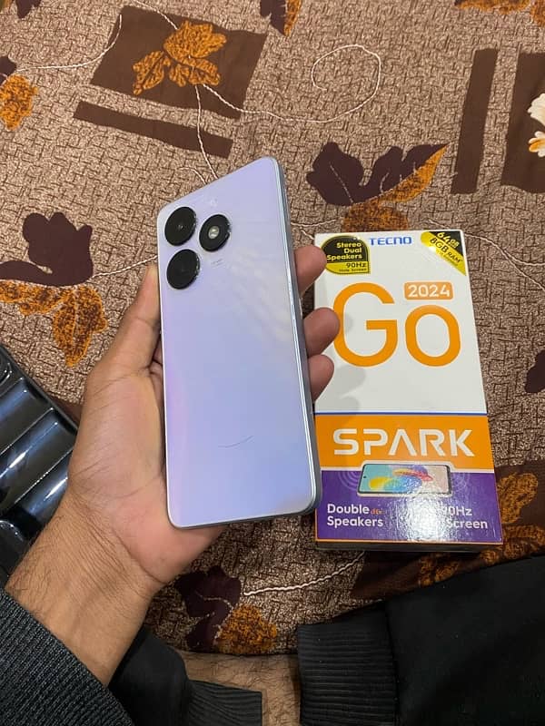 Tecno spark Go 2024 lush condition 4/64 bilkol fresh condition ha 0