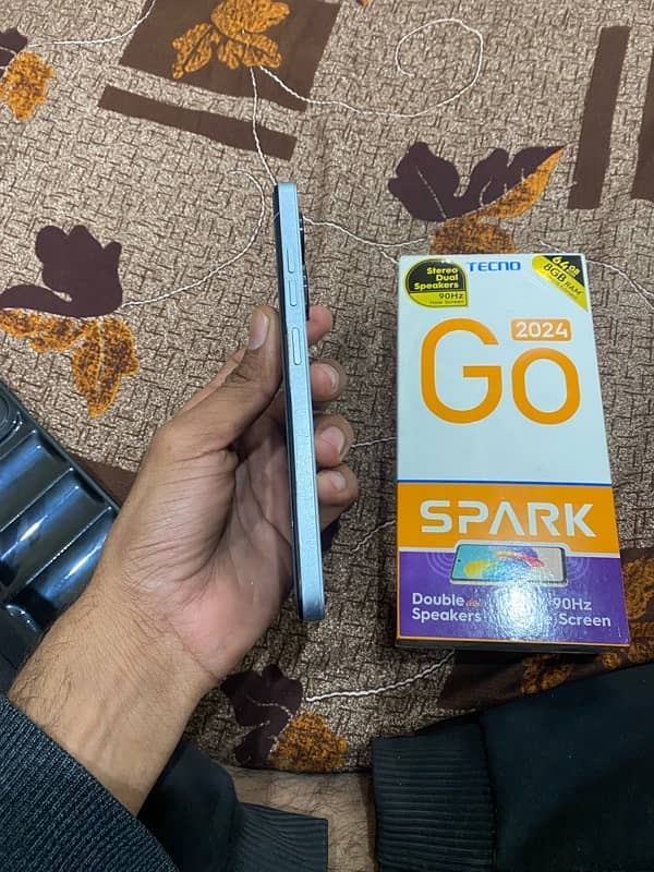 Tecno spark Go 2024 lush condition 4/64 bilkol fresh condition ha 1