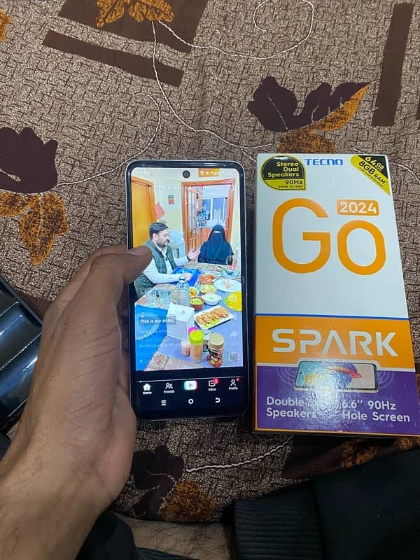 Tecno spark Go 2024 lush condition 4/64 bilkol fresh condition ha 4