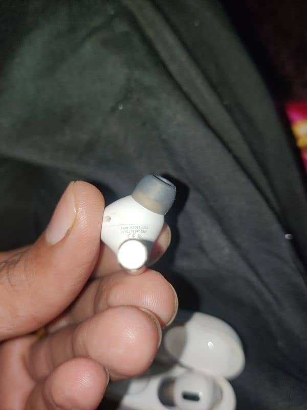 Apple air buds for sale 2