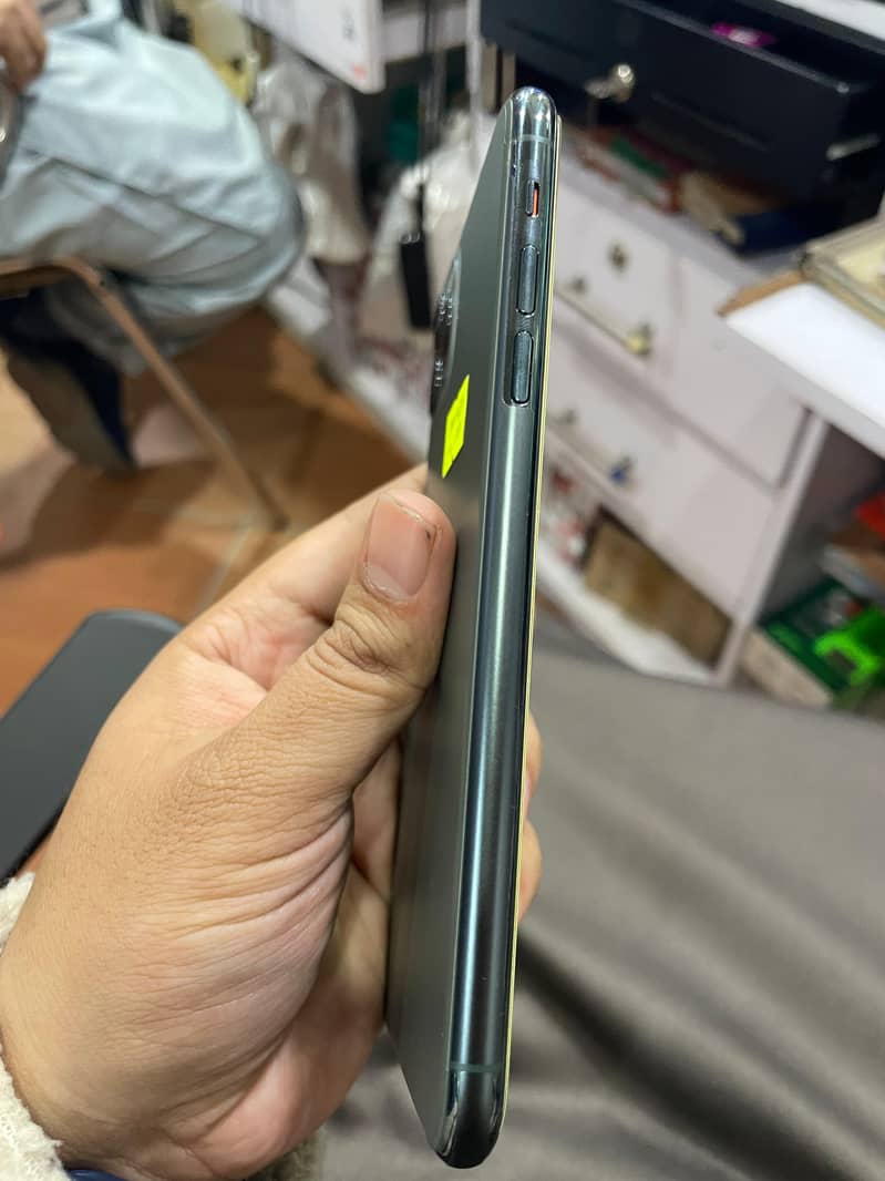 Apple iPhone 11 Pro Max 1