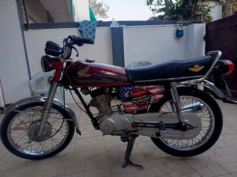 selling my honda 125 2016 model 0